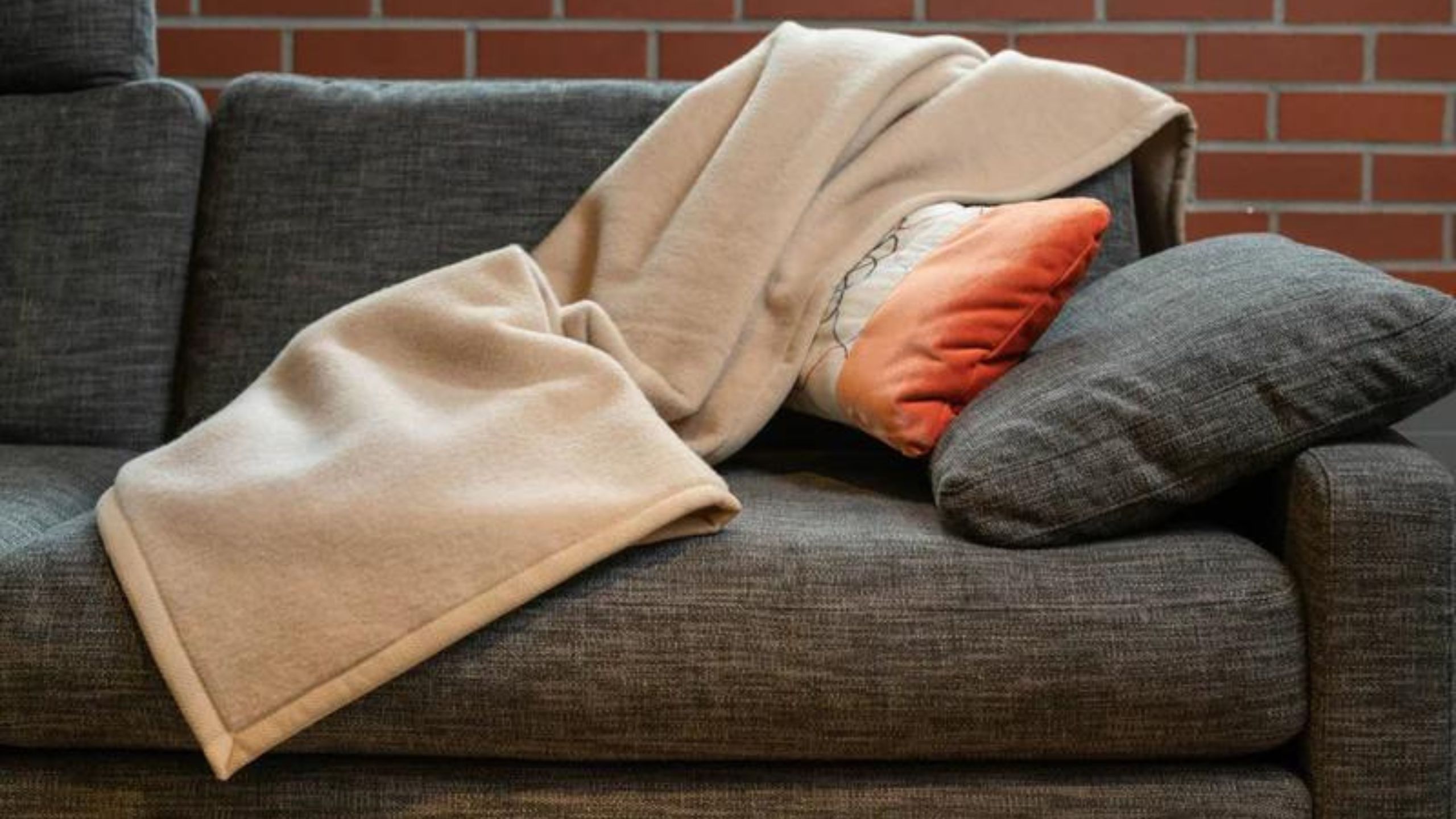 Cashmere Decke Kaschmirdecke auf Sofa