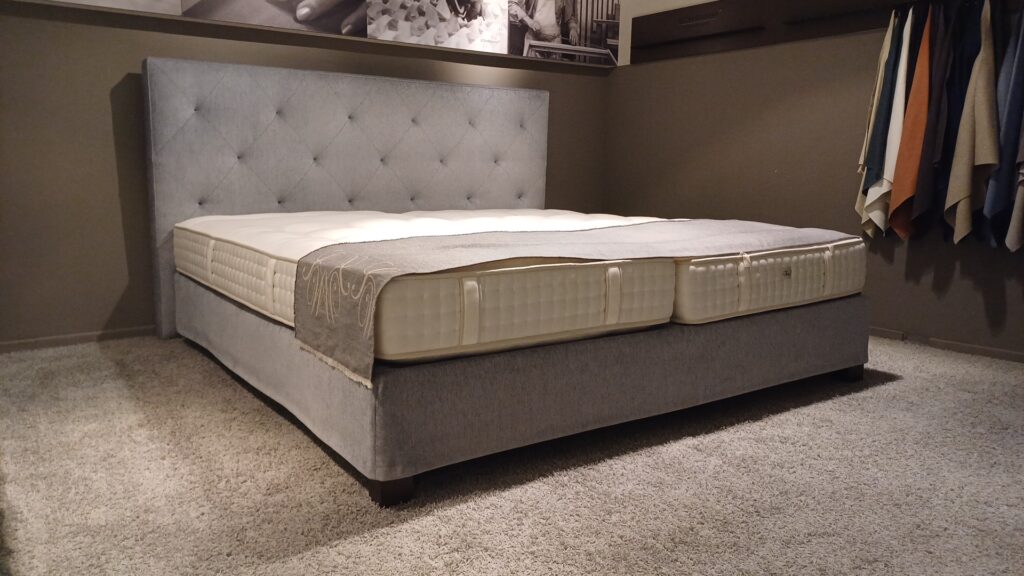 Schramm Boxspringbett Basis18 + Opal